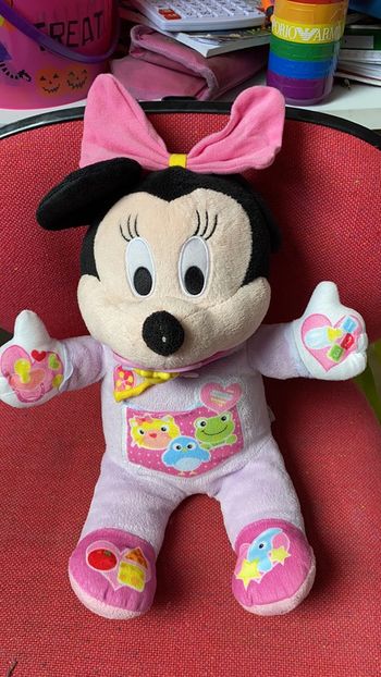 Minnie peluche interactif