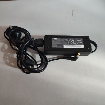 Chargeur AcBel  90Watt 19V - 4,75A _ Model  ADB002