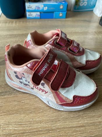 Basket Minnie taille 28