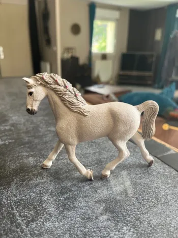 Jument Holstein Schleich