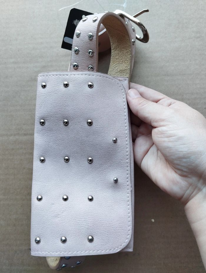 Neuve avec étiquette Ceinture Fashion avec pochette amovible rose pâle