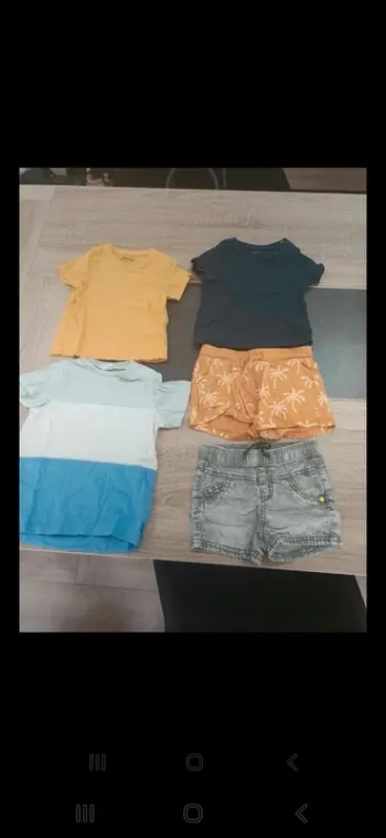 Tshirt et short 9 mois