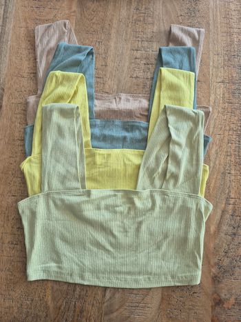 Lot de tops courts femme M