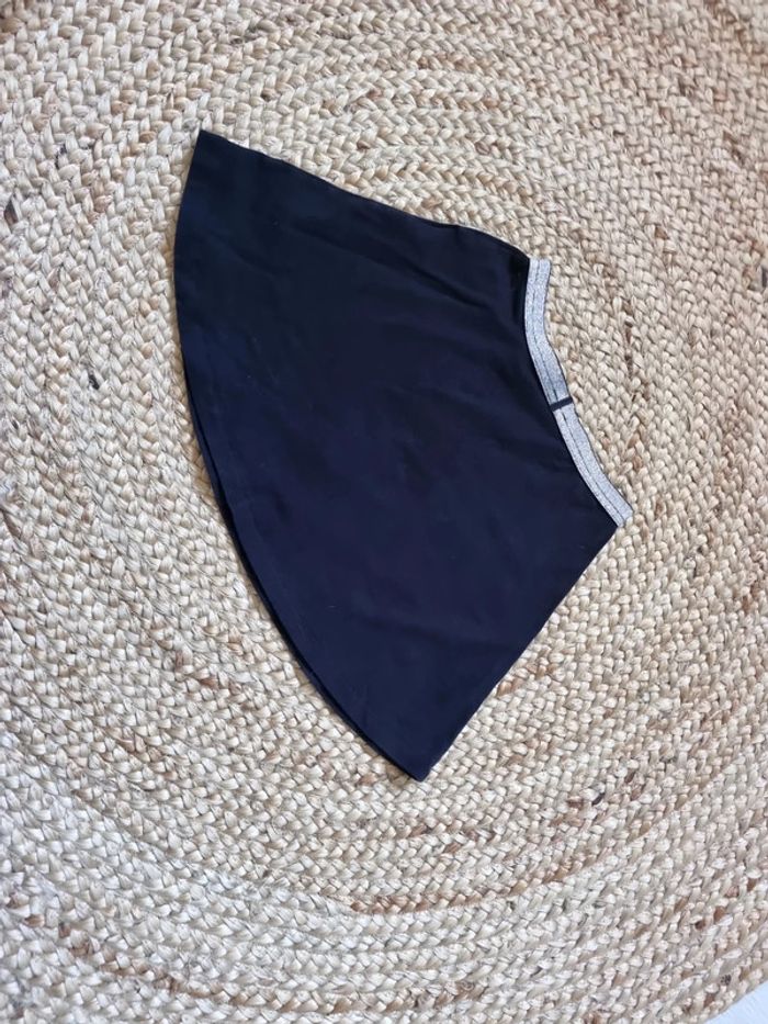 Jupe noire kiabi 8 ans - photo numéro 3