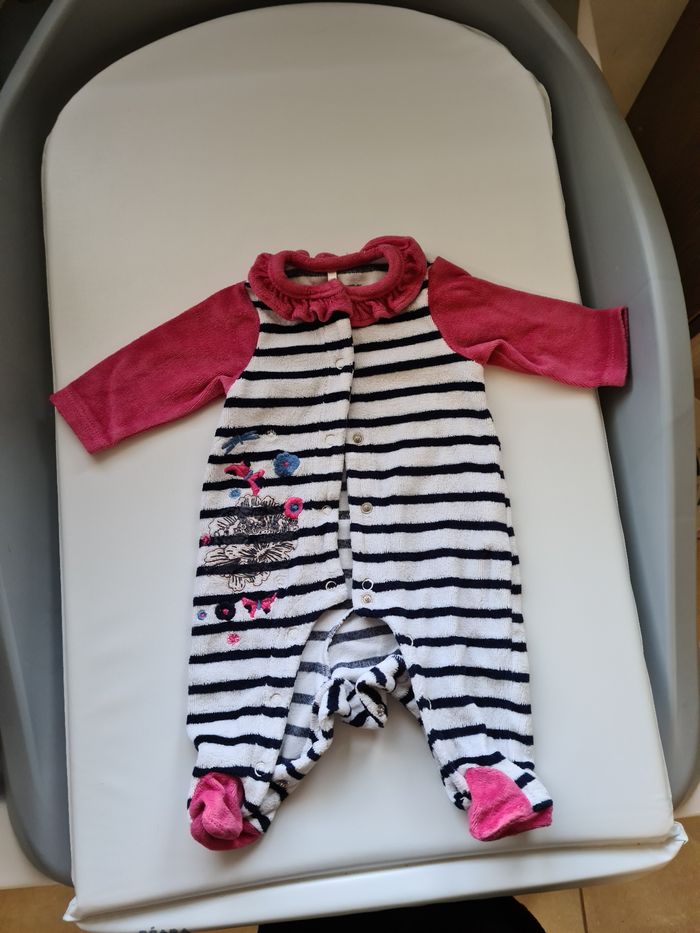 Lot pyjamas pour fille (marques diverses) - photo numéro 5