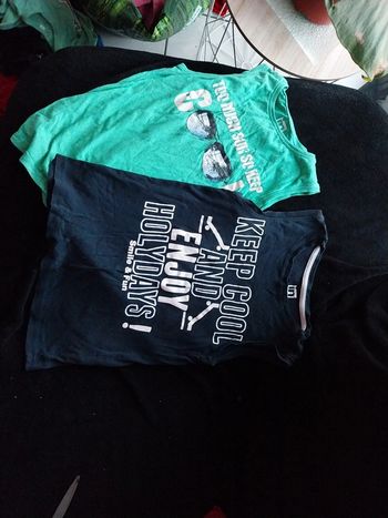 Lot de 2 tee shirts 10 ans