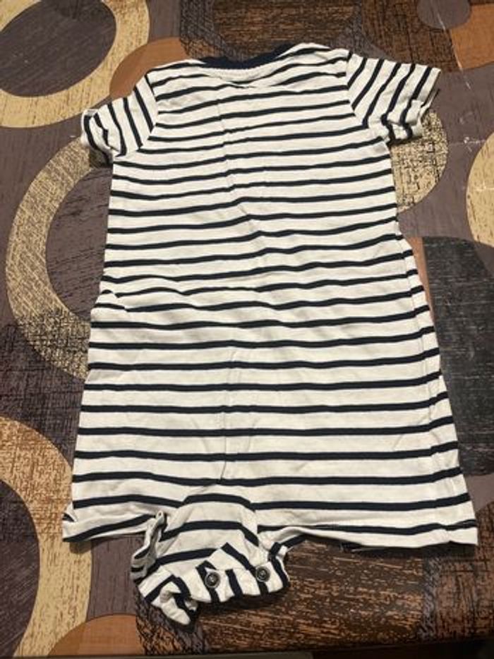 Combishort.  De. 12 mois - photo numéro 2