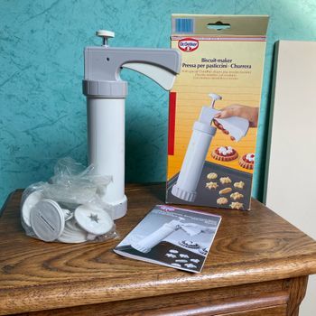 Appareil pour faire petit gâteau