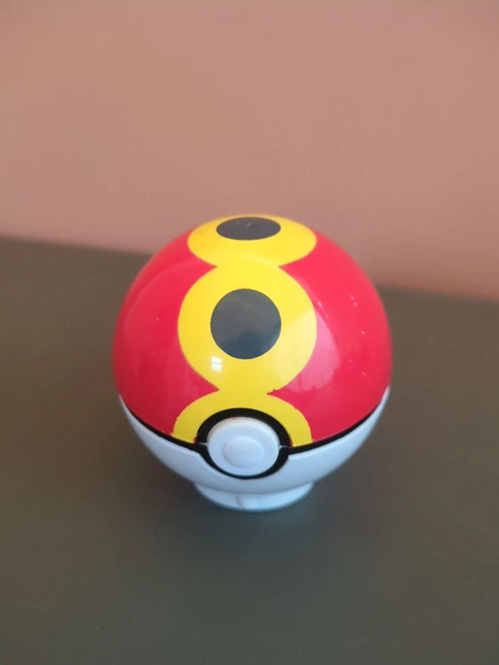 Figurine Pokémon Pokéball Simiabraz - photo numéro 2
