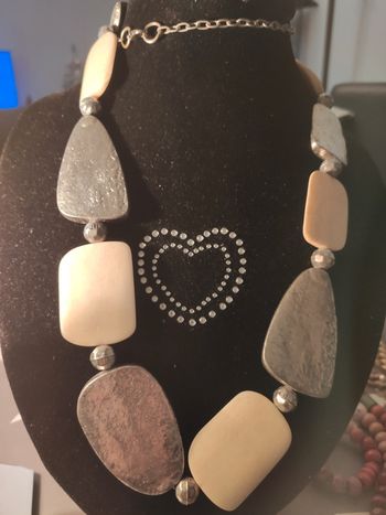 Collier very vintage