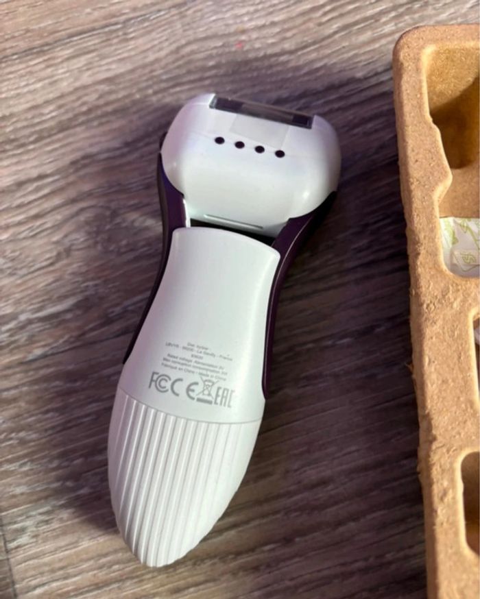 Râpe à pied neuve électrique Yves rocher - photo numéro 5