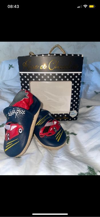 Chaussons cuir bébé 0-6mois 18-19 rose et chocolat bleu voiture