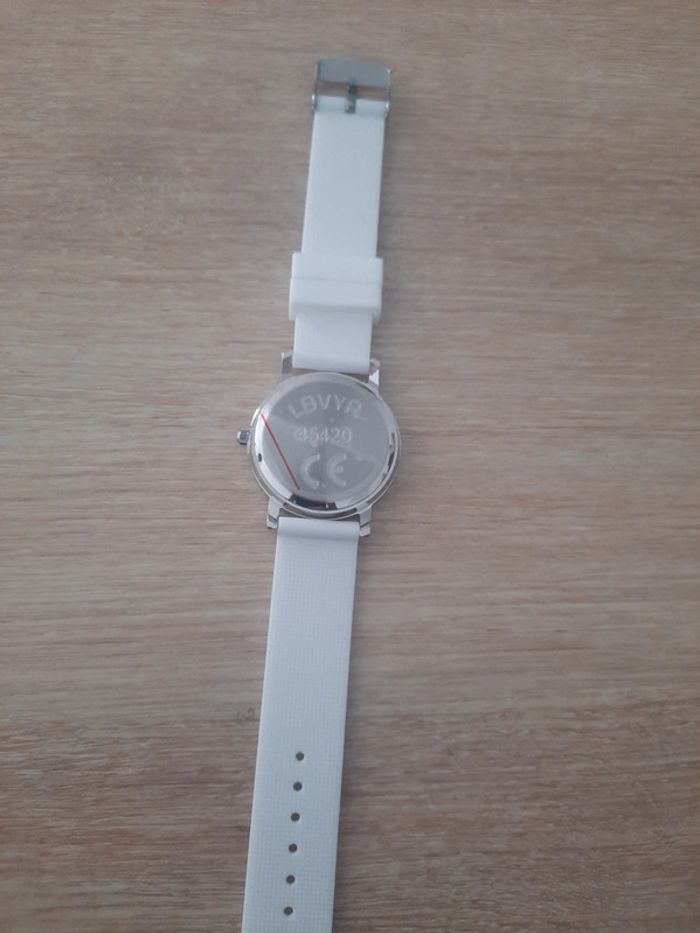 Montre Neuve - photo numéro 2