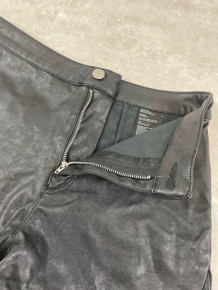 Short H&M simili cuir mat 36