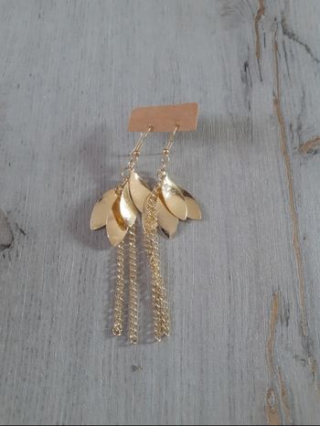 Boucles d'oreilles neuves