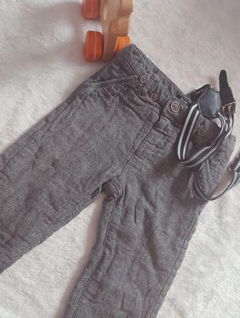 Pantalon avec bretelles
