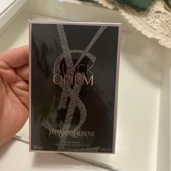 Parfum black opium