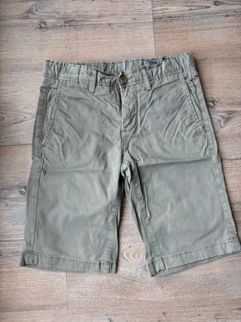 Chino Teddy Smith