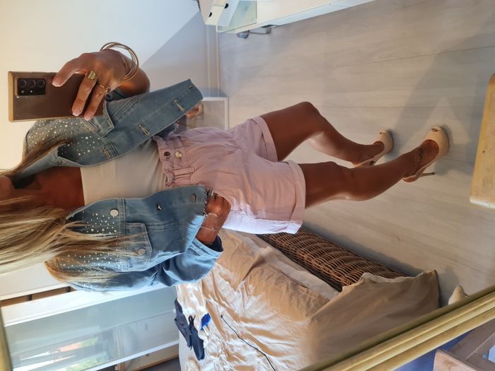 Veste en jean courte ample avec des strass Shein Taille 36 - photo numéro 3
