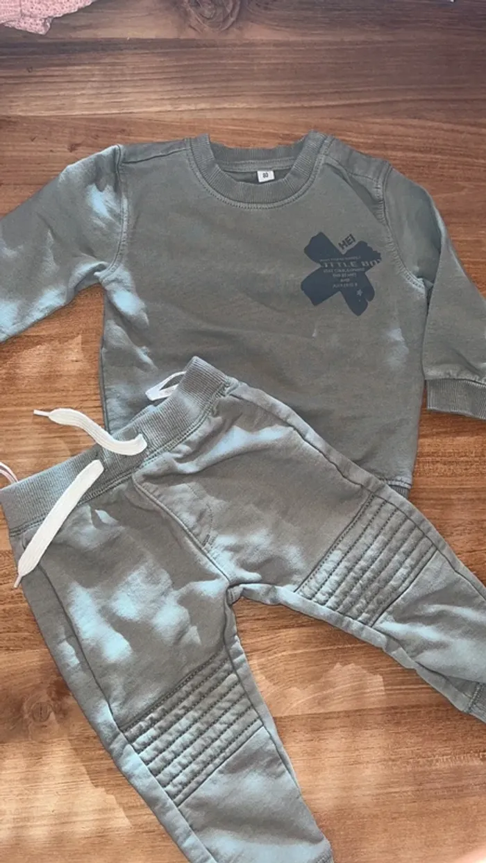 Haut/ bas de jogging kaki 12 mois (80cm) zeeman - photo numéro 2