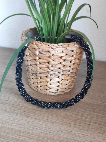 Collier ras de cou perle tissé noir argent vintage