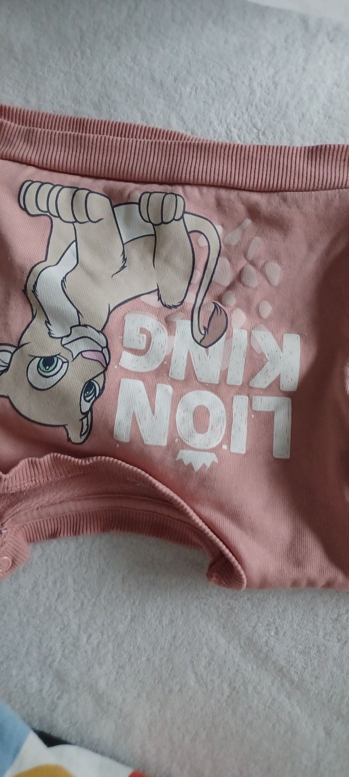 Très beau petit pull bébé fille  T 0/3 mois - photo numéro 3