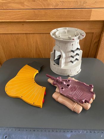 Playmobil 6680 phare Pirates bateau mer donjon canot