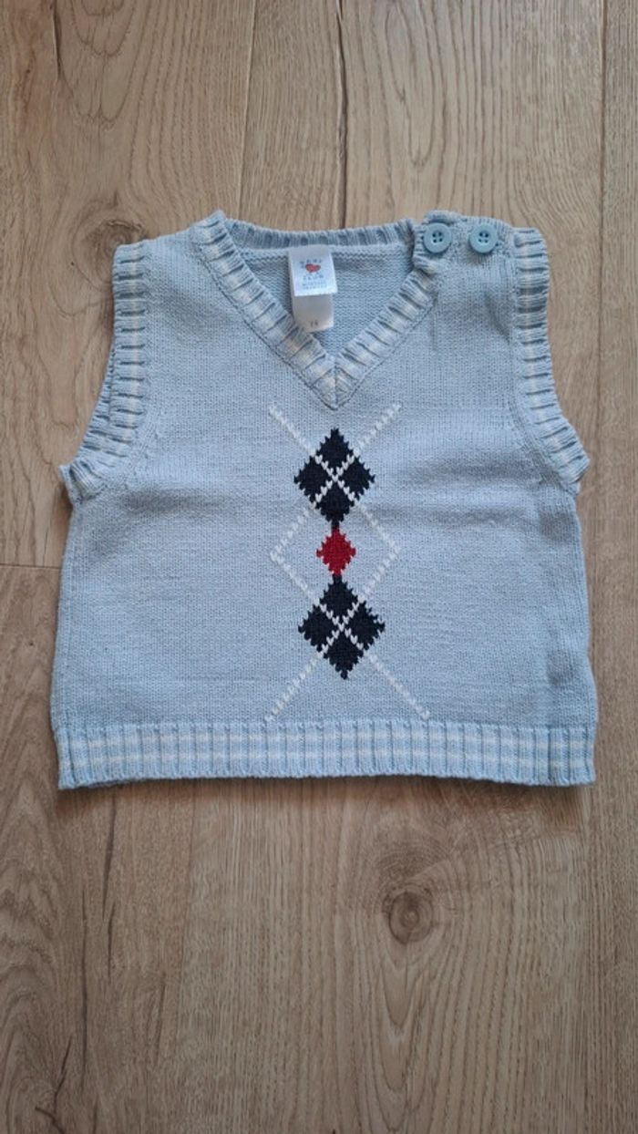 Lot 2 pulls sans manche 12mois - photo numéro 2