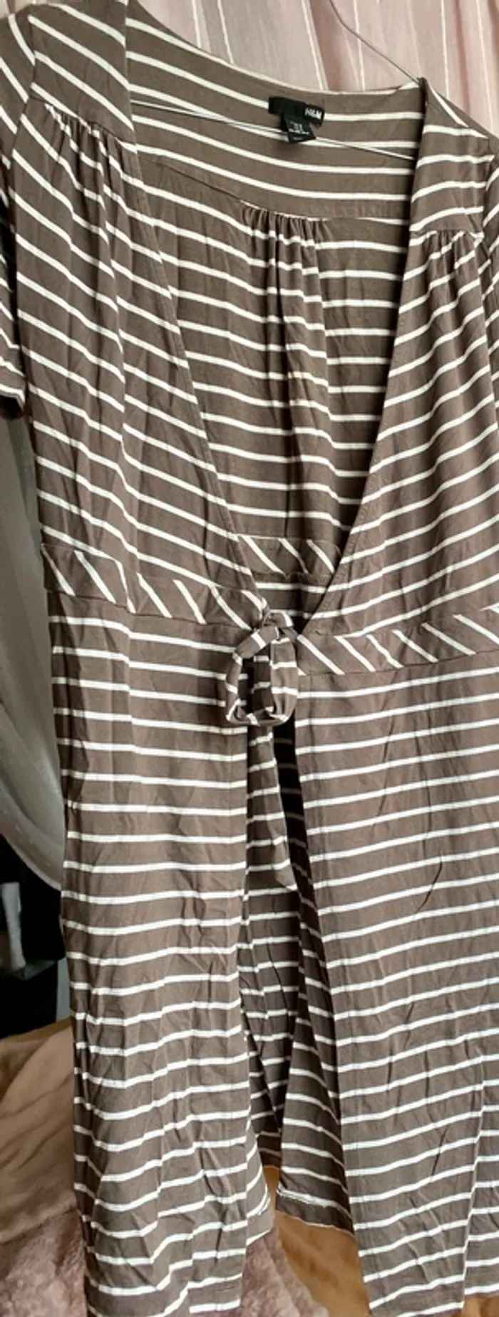 # Robe H& M,  beige taupe et blanc #