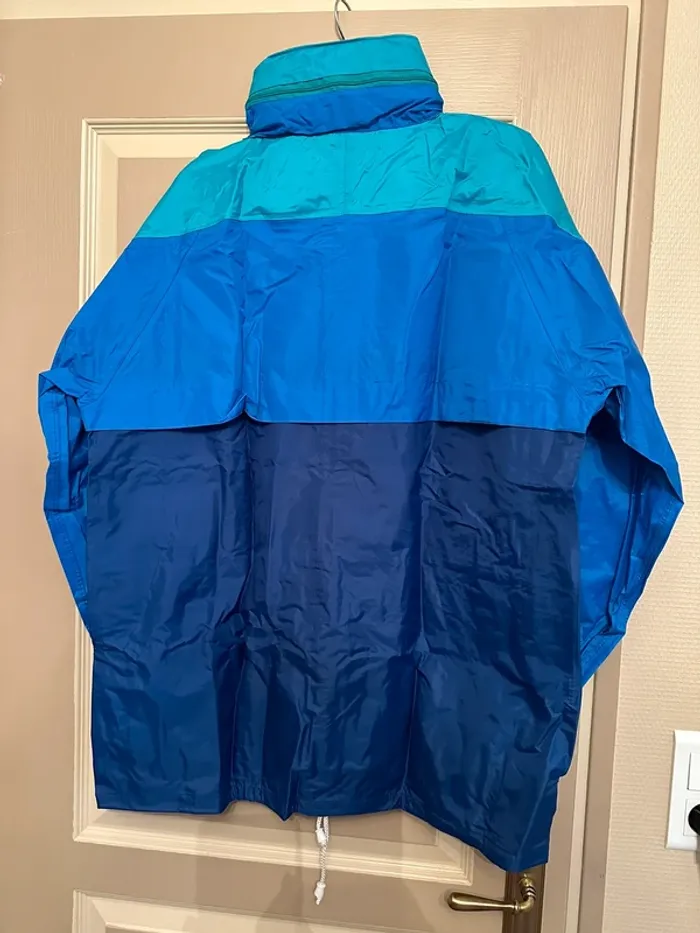 Veste imperméable - photo numéro 2
