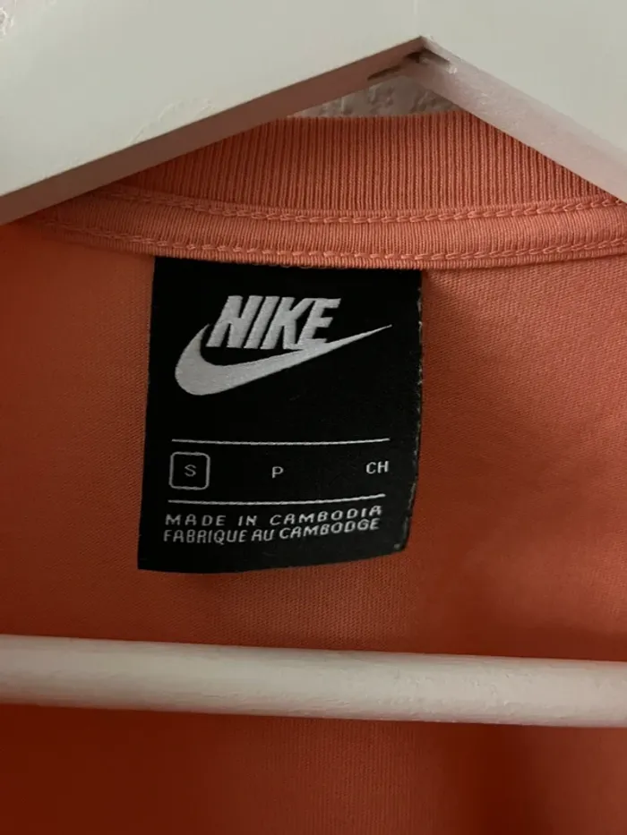 Sweat Nike corail logo imprimé noir (taille S) - photo numéro 5