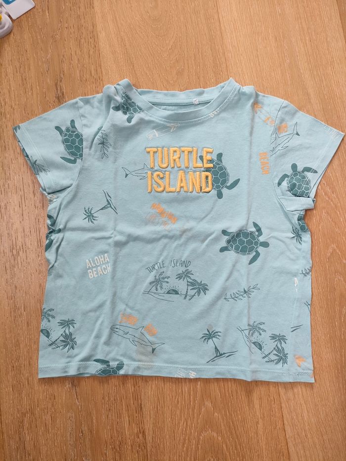 T-shirt