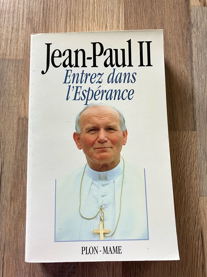 Livre-Jean-Paul II- Entrez dans l’espérance.
