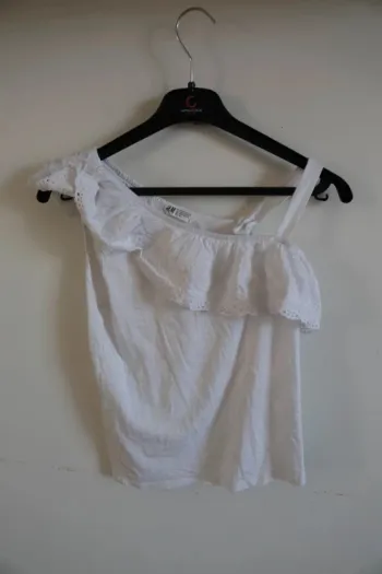 C55 top blanc H&M 12-14 ans