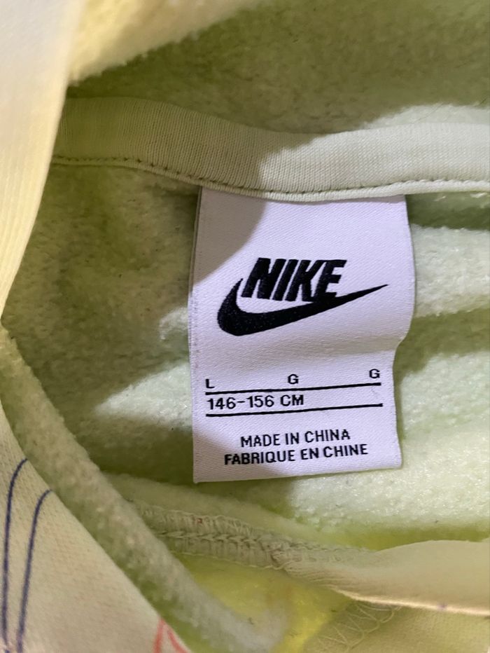 Sweet à capuche vert clair Nike taille L enfants fille - photo numéro 6