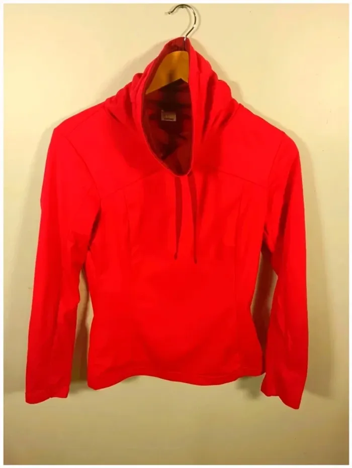 C8 sous pull fuchsia décathlon M