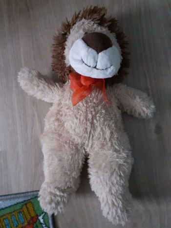 Peluche lion