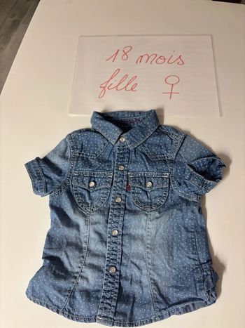 Chemise bleue manches courtes