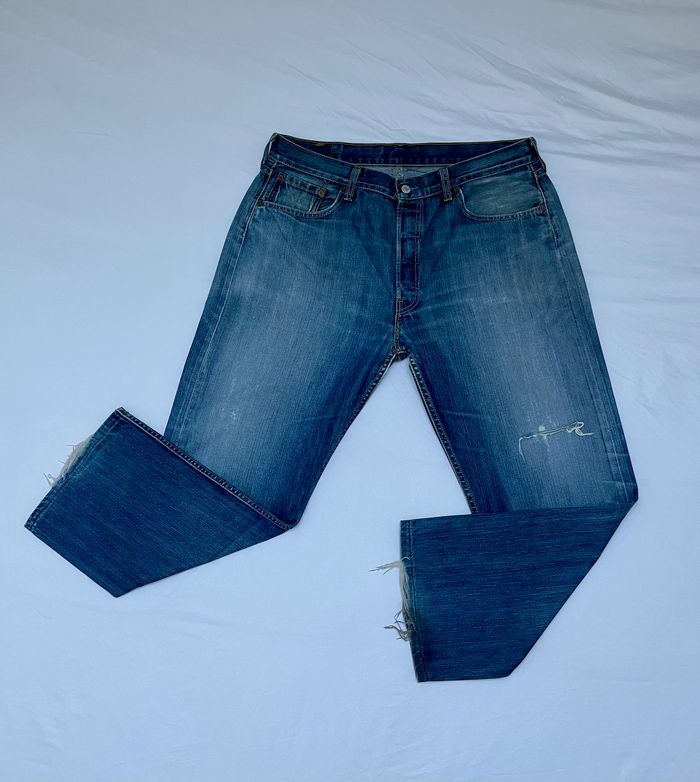 Jean troué vintage Levi's 501 taille W38