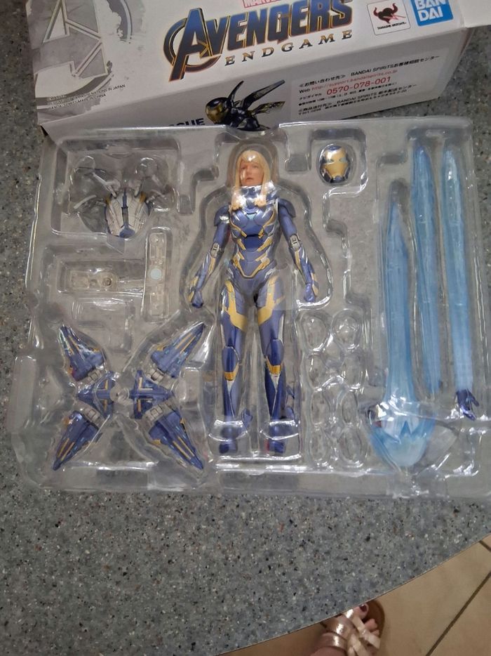 Figurine " avengers" marvel - photo numéro 2