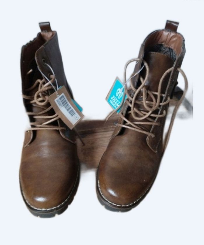 Jolies boots cognac neuves