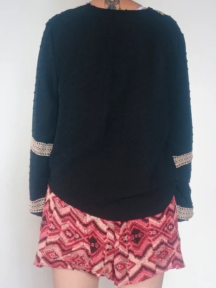 Chemise noire et liseret Shein XL - photo numéro 2