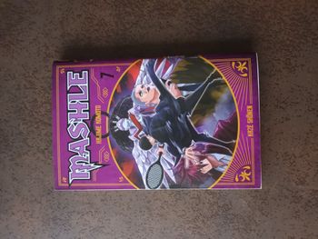 livre manga tome 7 mashle hajime komoto kaze shonen mash burnedead et le tennis devastateur