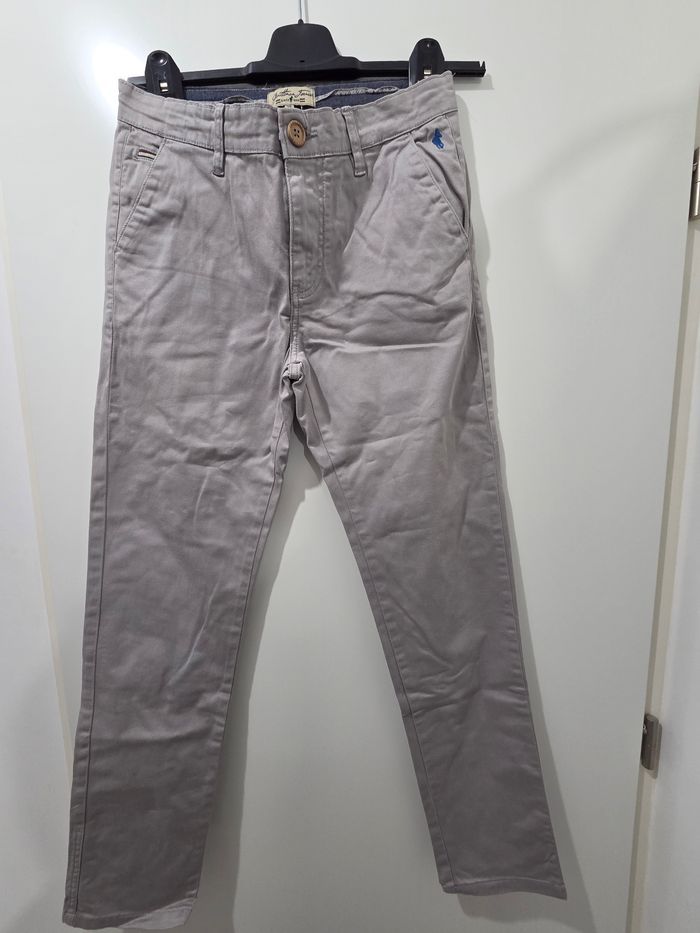 Pantalon Chino Gris