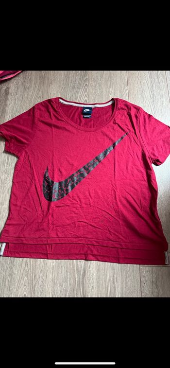 T-shirt Nike