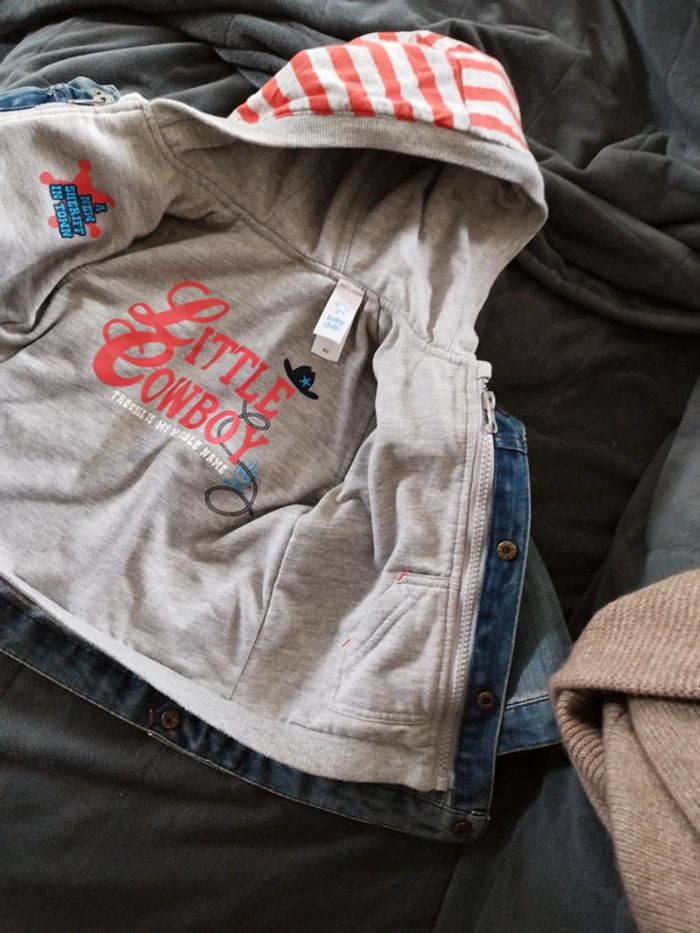 Veste jean's bébé garçon + sweat à capuche inclus neuve - photo numéro 4