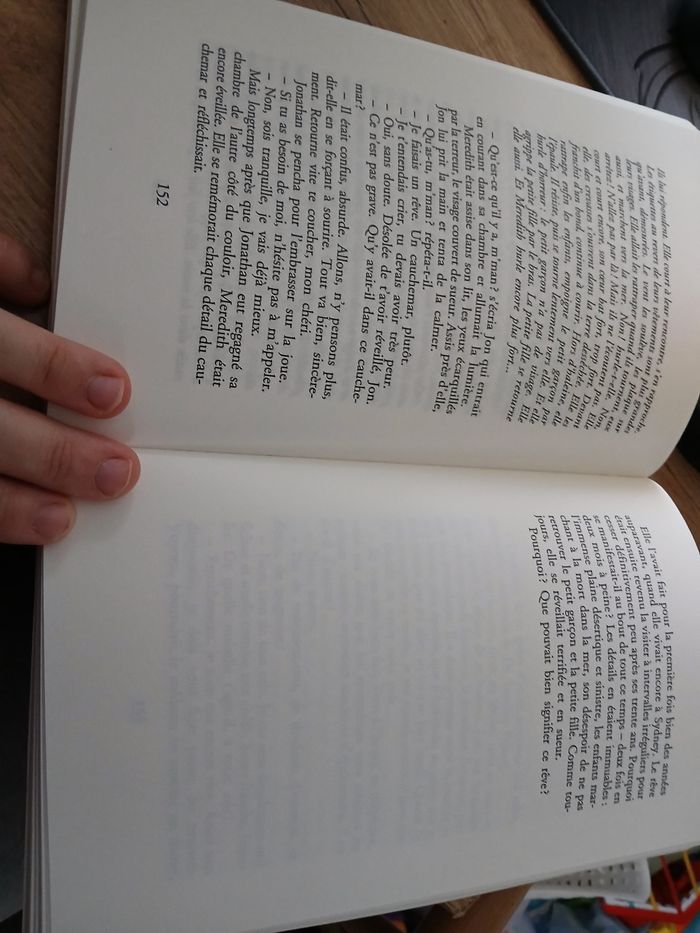 LIVRE POUR QUE TRIOMPHE LA VIE DE BARBARA TAYLOR BRADFORD - photo numéro 3