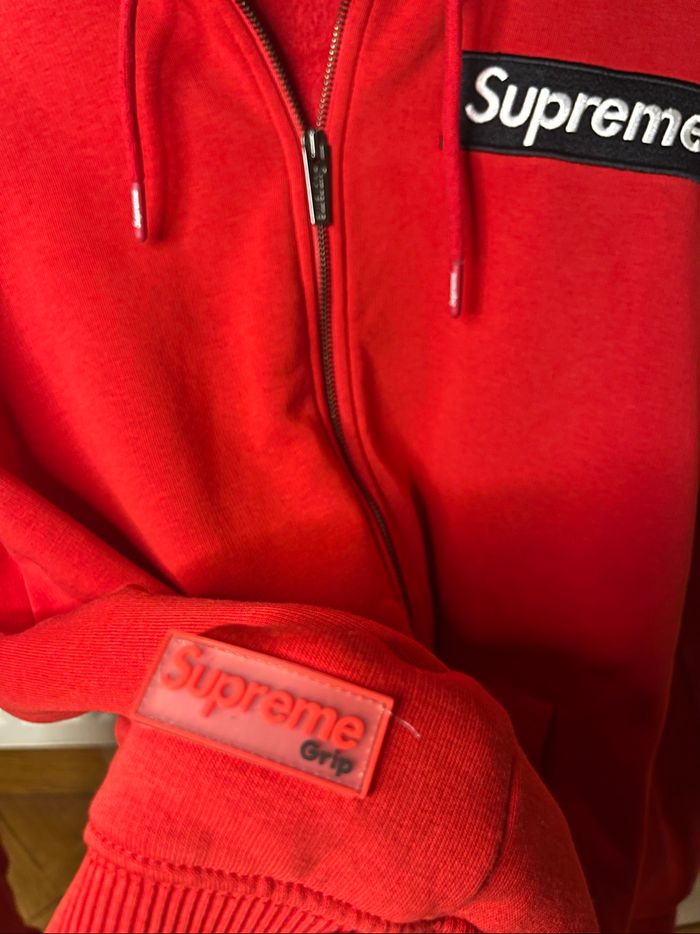 Sweat pull capuche Supreme rouge - Taille L - photo numéro 5