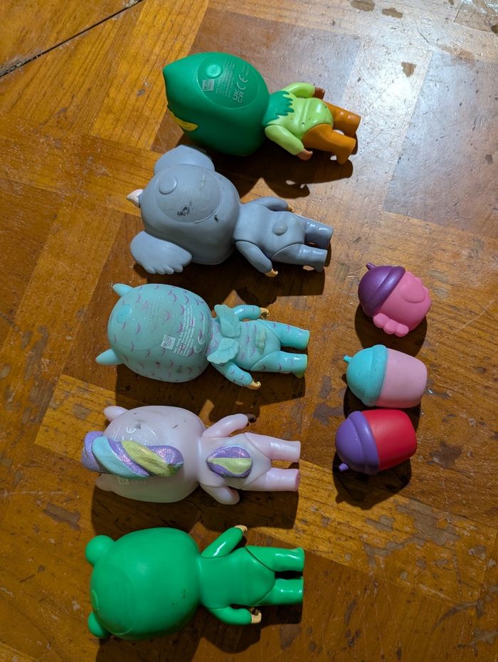 Lot de figurines cry babies - photo numéro 6