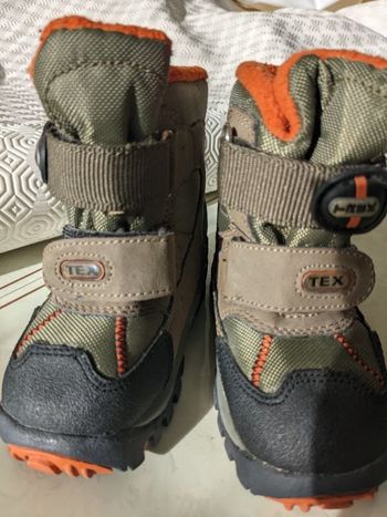 Bottes de neige, ski Tex Kaki. Taille 22